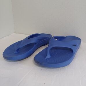 Oofos thong sandals flip-flop purple unisex size M5 -W7